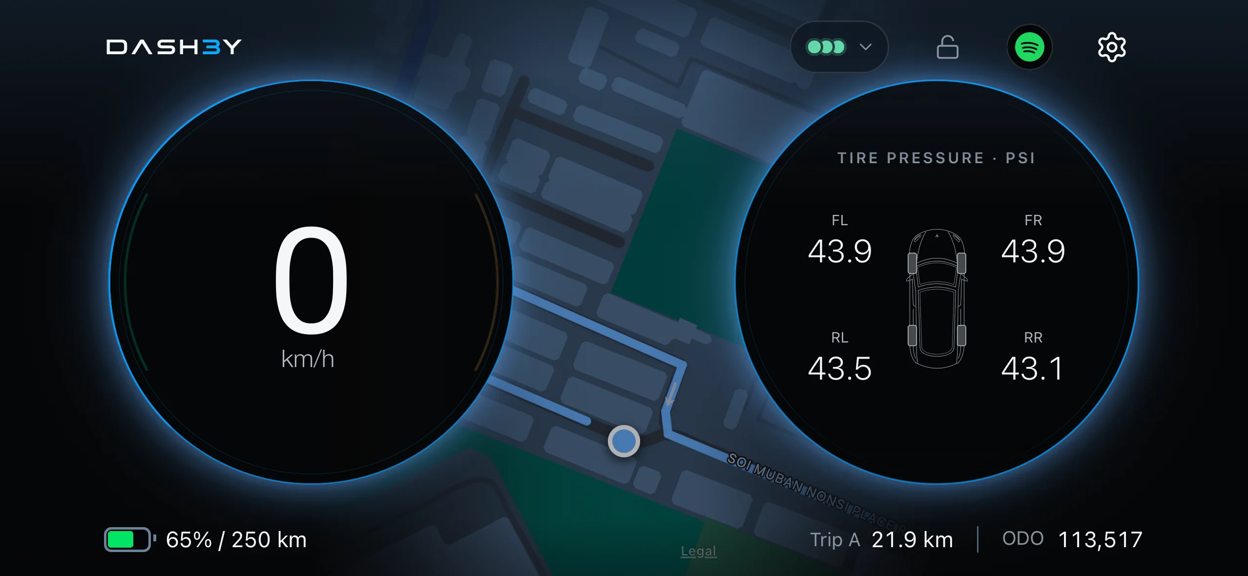 หน้าปัดแนวนอนแสดงความเร็ว แรงดันลมยางทั้งสี่ล้อ แบตเตอรี่ และเลขไมล์จาก Tesla